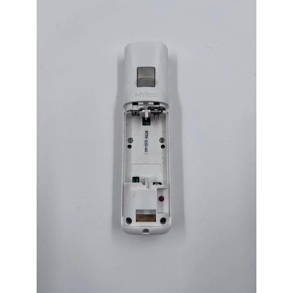 Nyko Perfect Shot Blaster Attachment with Nintendo Wii Remote Tested No Battery